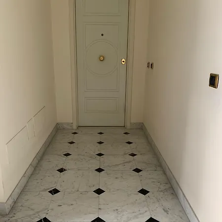 Elegante Tra Casino' E Chiesa Russa Con Garage * Sanremo